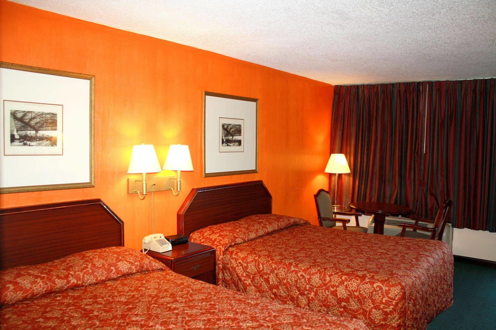 Rodeway Inn Monroe Exterior foto